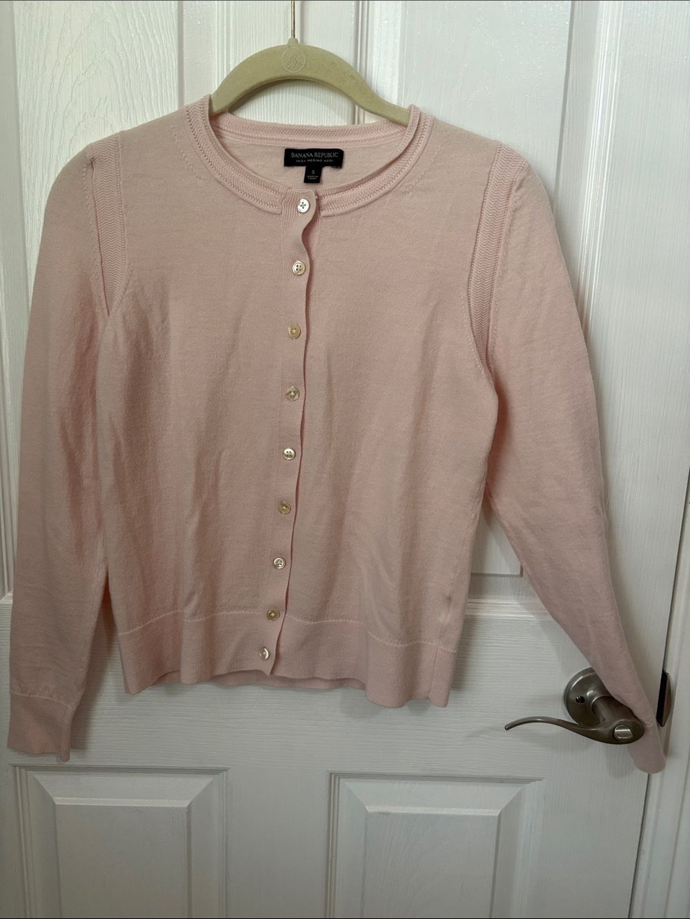 Banana Republic Pale Pink Crewneck Button Cardigan